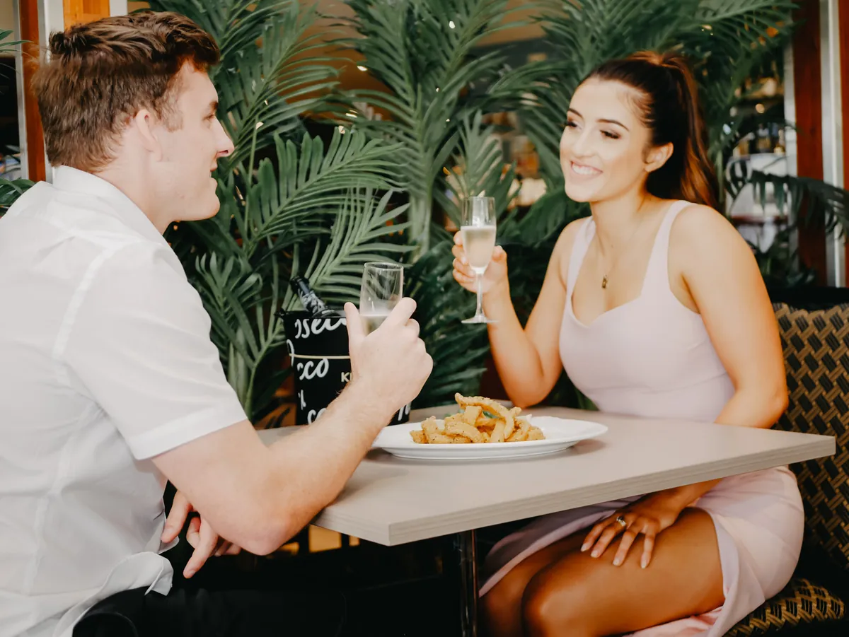 A couple enjoying a meal at the Benalla Bowls Club bistro
